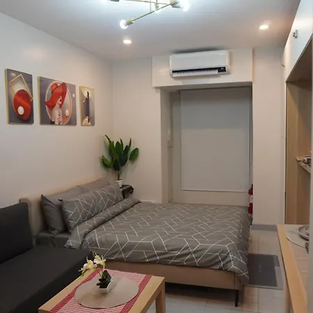 Apartment Condo-Hotel Quezon City- Pool View